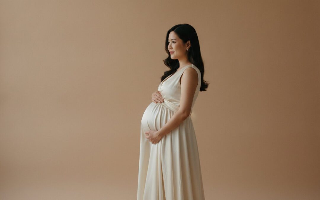 15 Creative Maternity Photoshoot Ideas for Studio Sessions in 2026